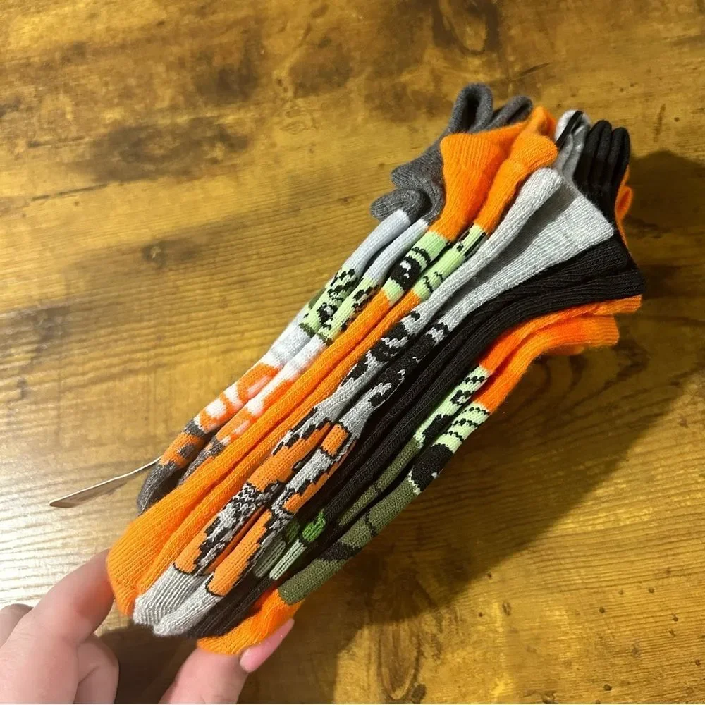 Star Wars Halloween The Mandalorian No-Shows 5 Pairs of Socks Size 4-10